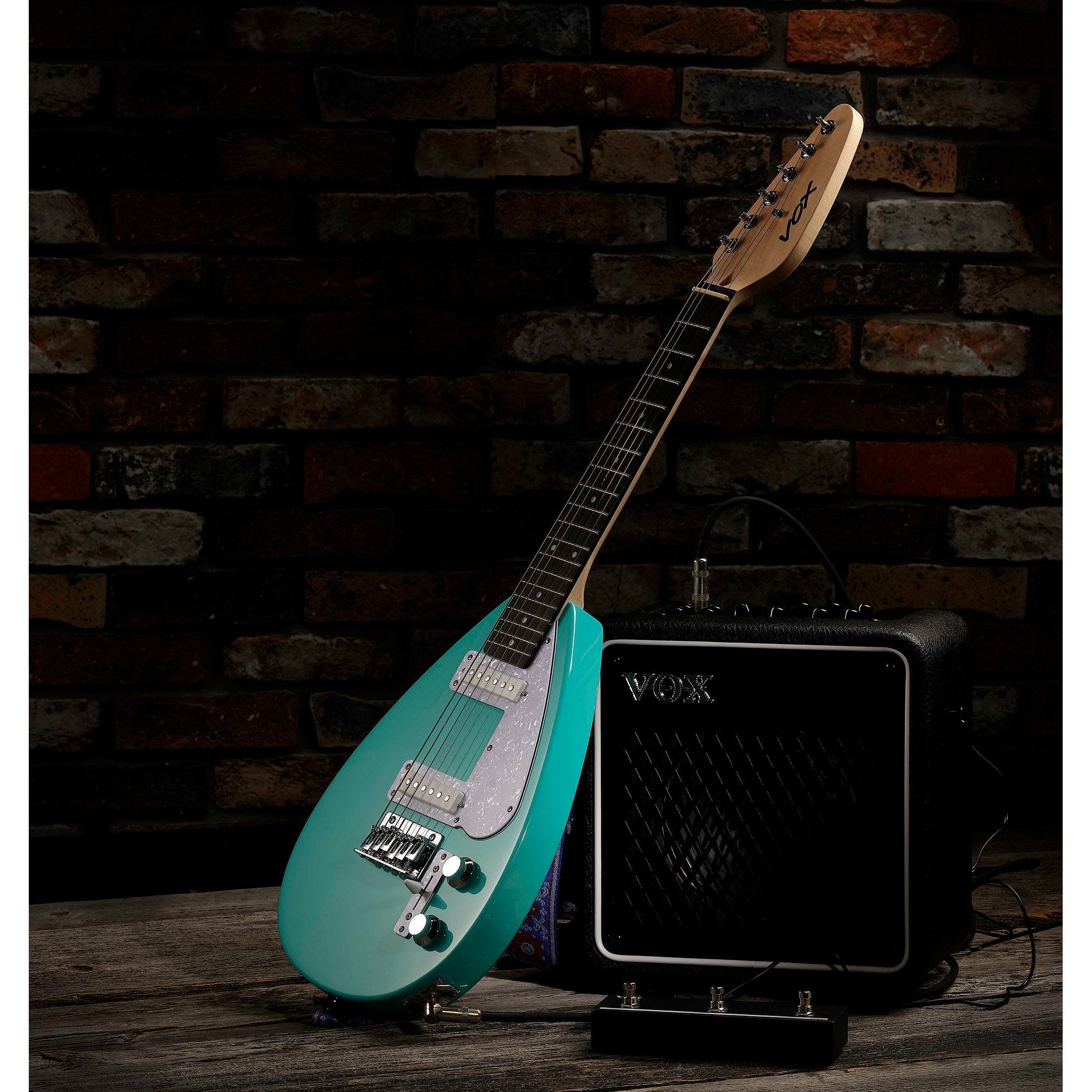 Vox Mark III Mini Electric Guitar 11